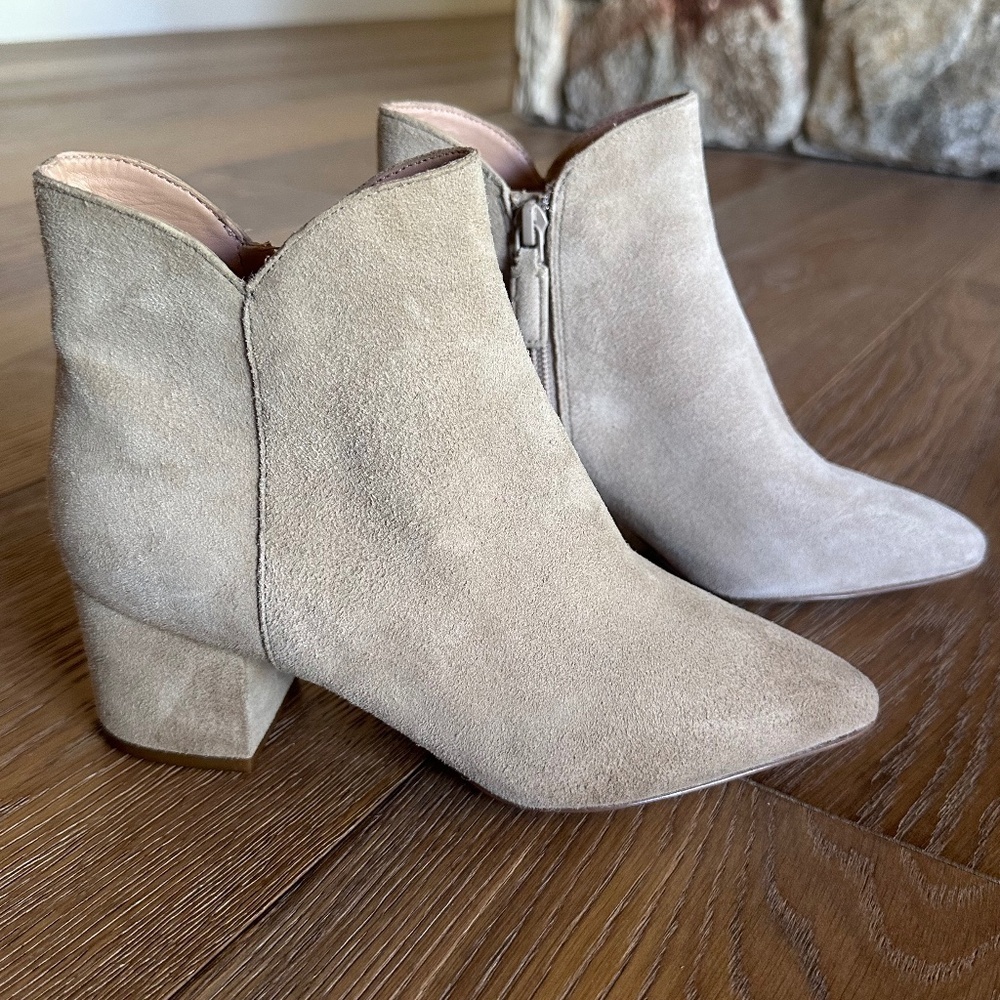 Cole Haan Elyse Suede Bootie Taupe Size 5 NEW - Picture 5 of 13